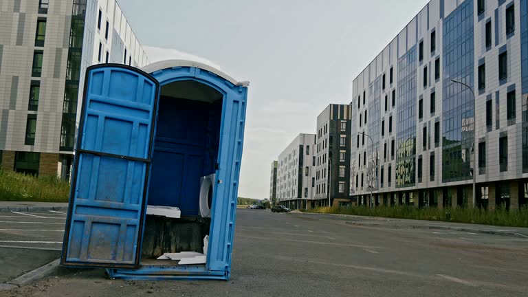Best Portable Restroom Servicing (Cleaning and Restocking)  in Reidland, KY